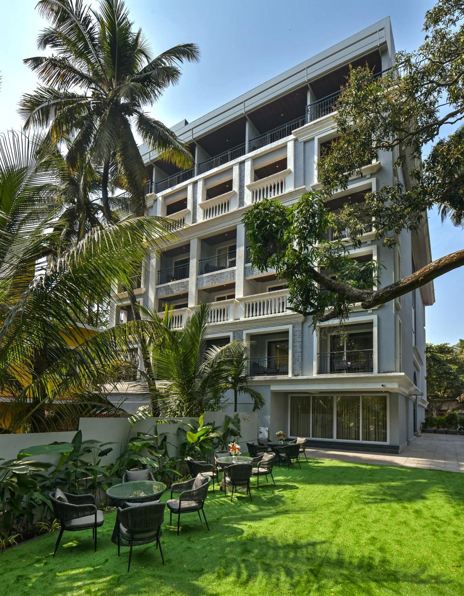 Meritas Auberge Calangute Goa エクステリア 写真